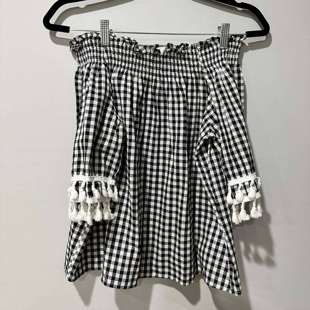 💕4 for $12 Sale! 💕  Checkered Off Shoulder Top